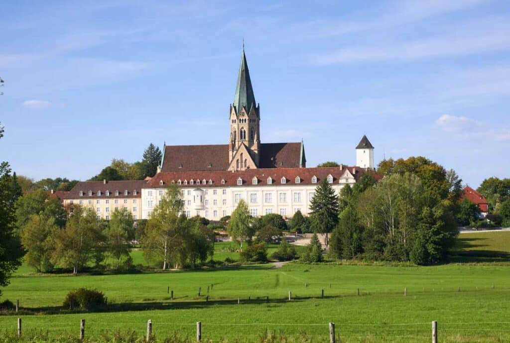 Erzabtei St. Ottilien Klosterkirche Innenraum Konzert
